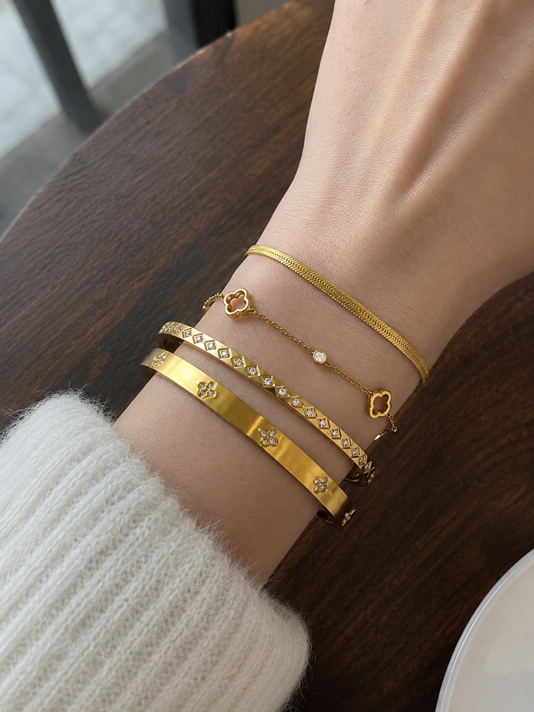 Lunara Spark Bangle