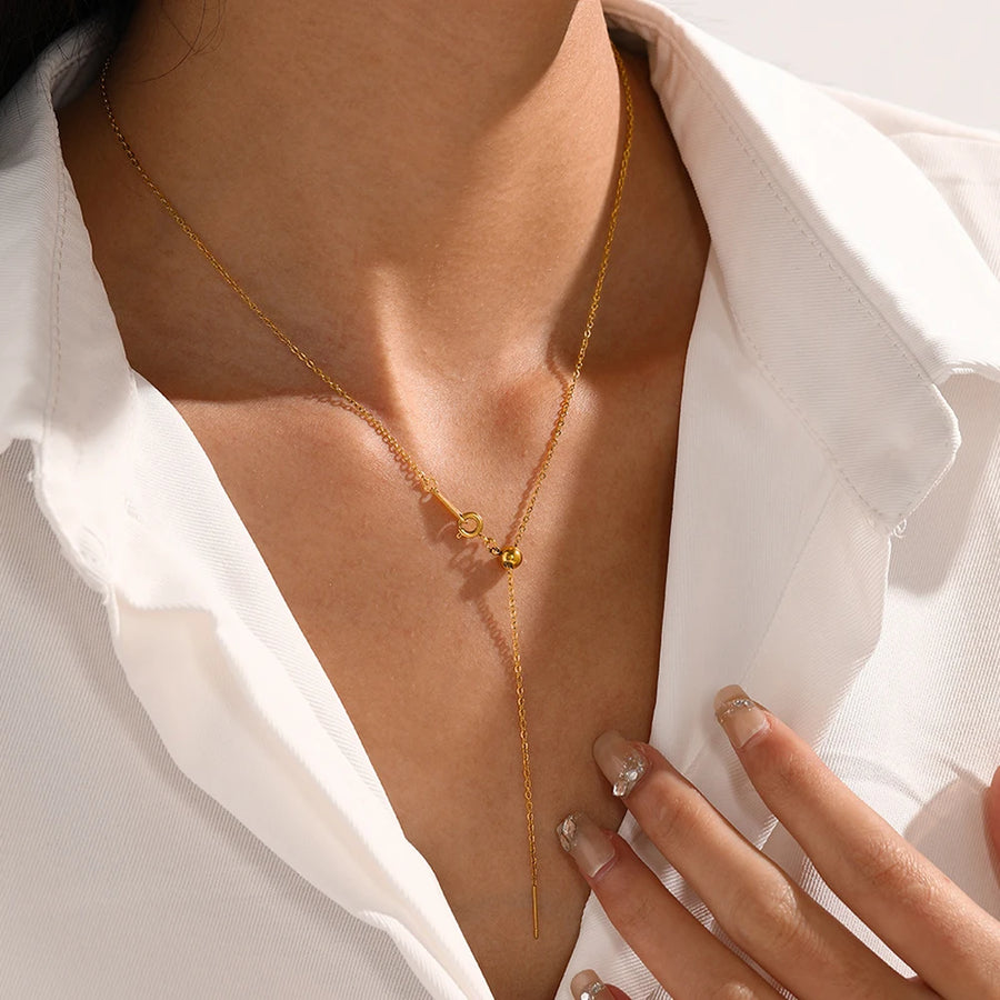 Minimal Drop Necklace