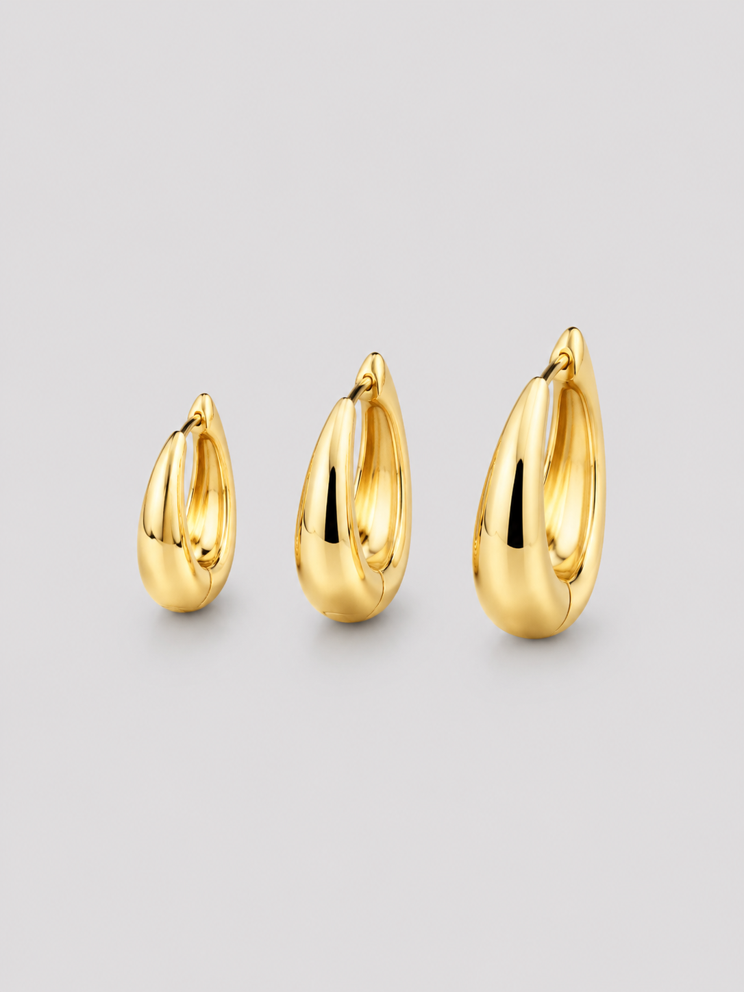 Minimal Gold Hoops