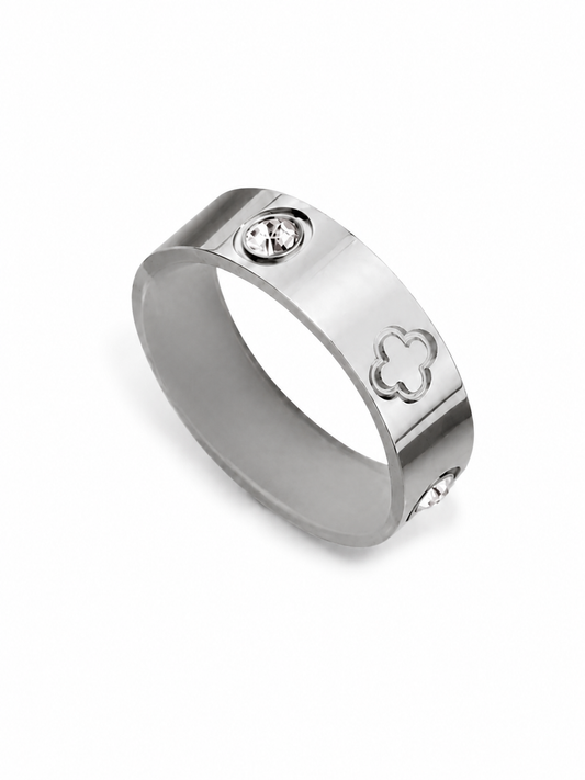Dawn Clover Ring