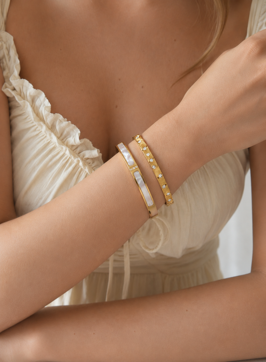 Aurora Pearl Bangle