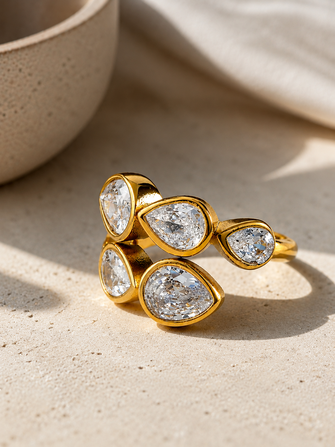 Noa Crystal Ring
