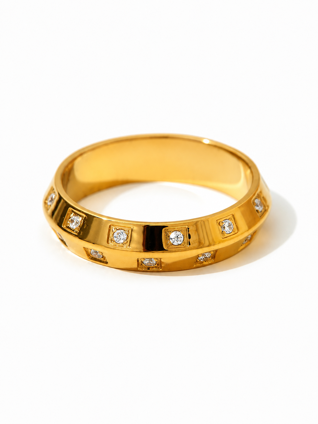 Lucena Spark Ring
