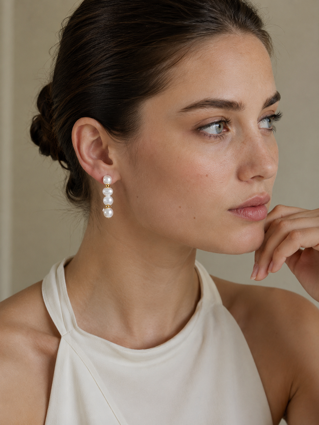 Cyndi Pearl Hoops