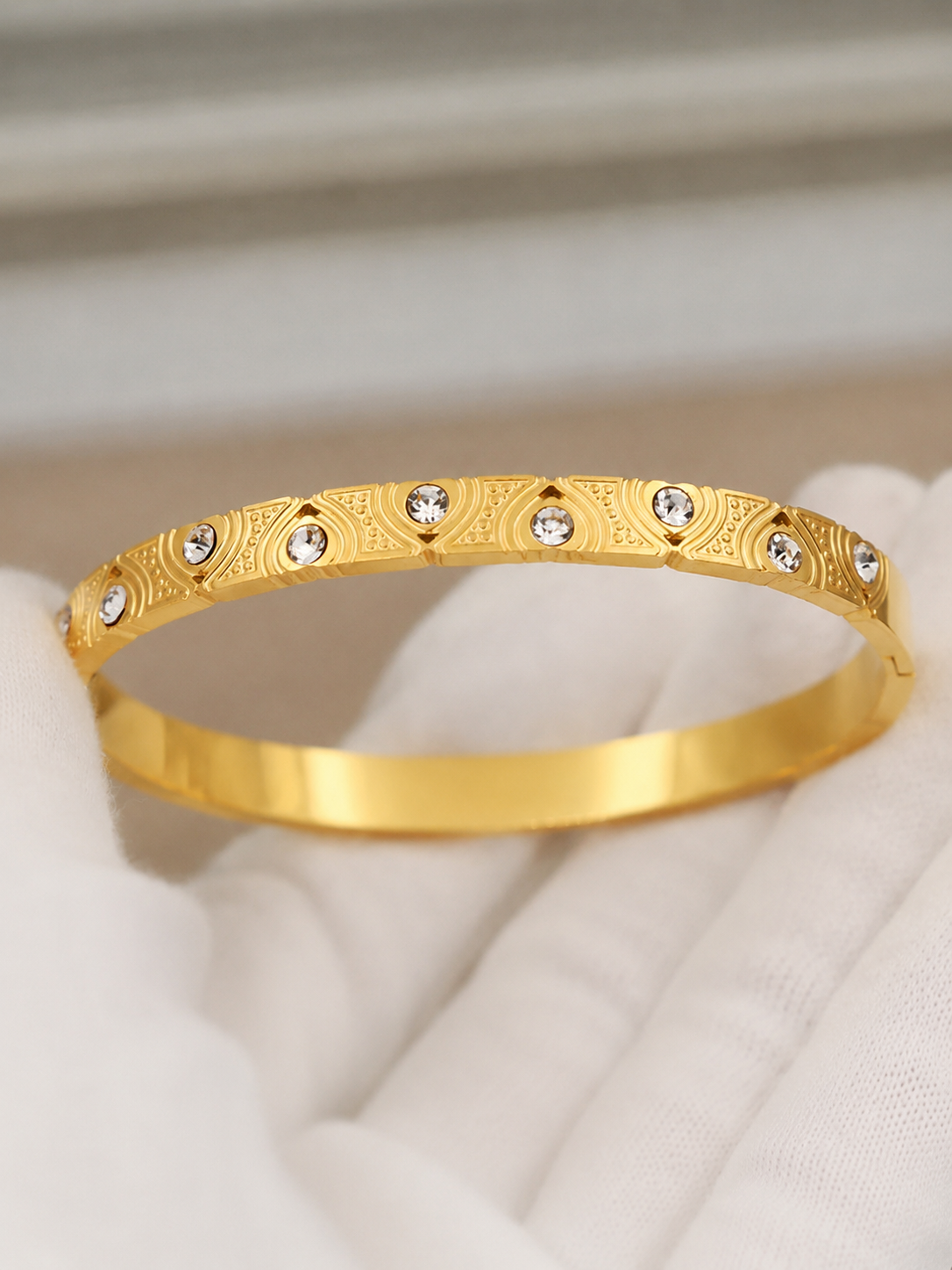 Zayla Spark Bangle