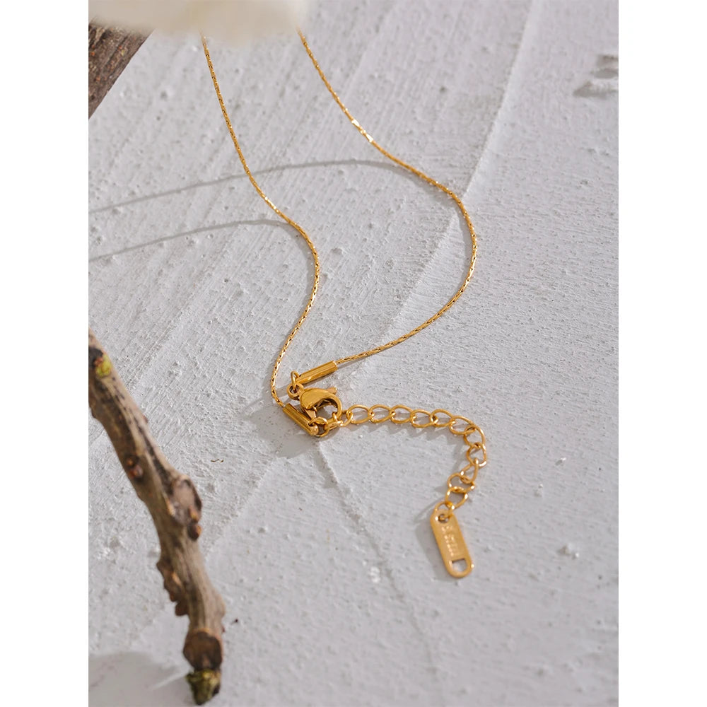 Seabell Star Necklace