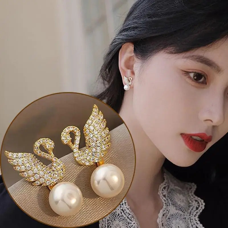Butterfly Pearl Earcuff