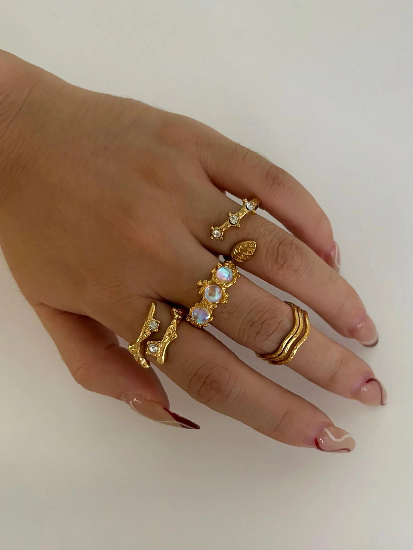 Peri'sbox New Fashion Leaf Texture Geometric Moonstone Rhinestone Open Rings for Women Anti-Tarnish Daily Jewelry Birthday Gifts