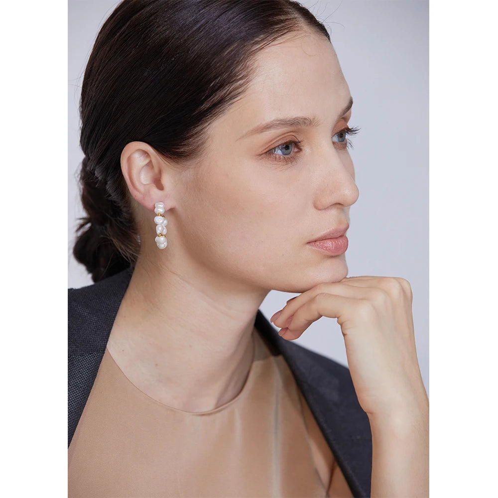 Cyndi Pearl Hoops