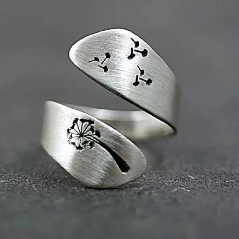 Bow Crystal Ring