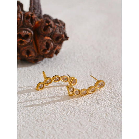 Ana Crystal Ear Cuff