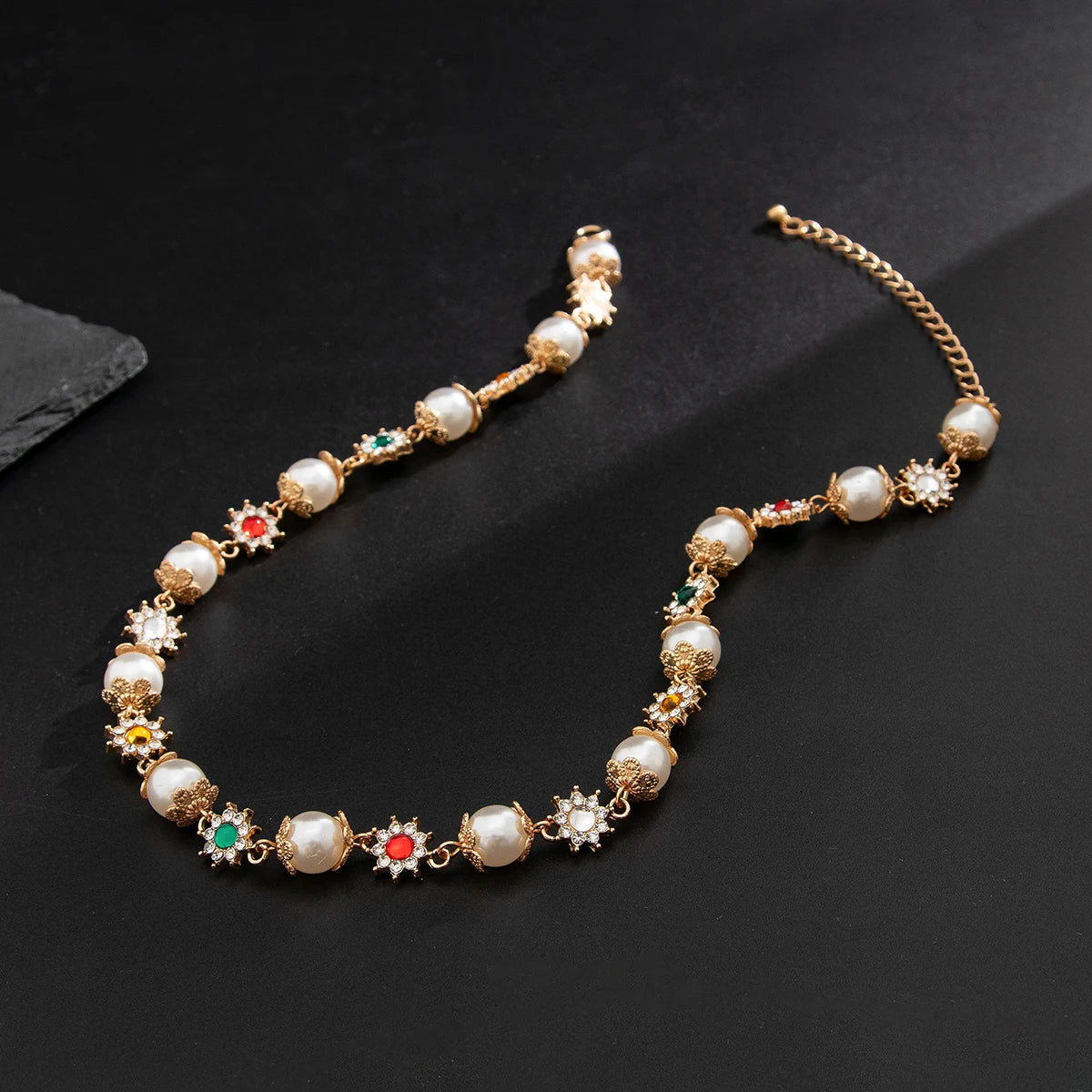 Daisy Pearl Necklace