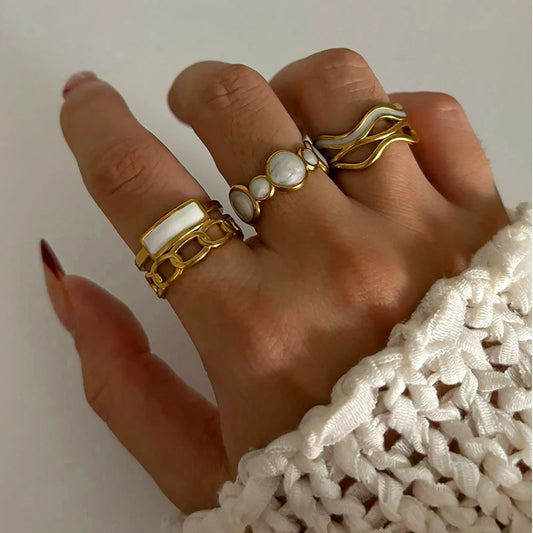 Sozi Pearl Ring