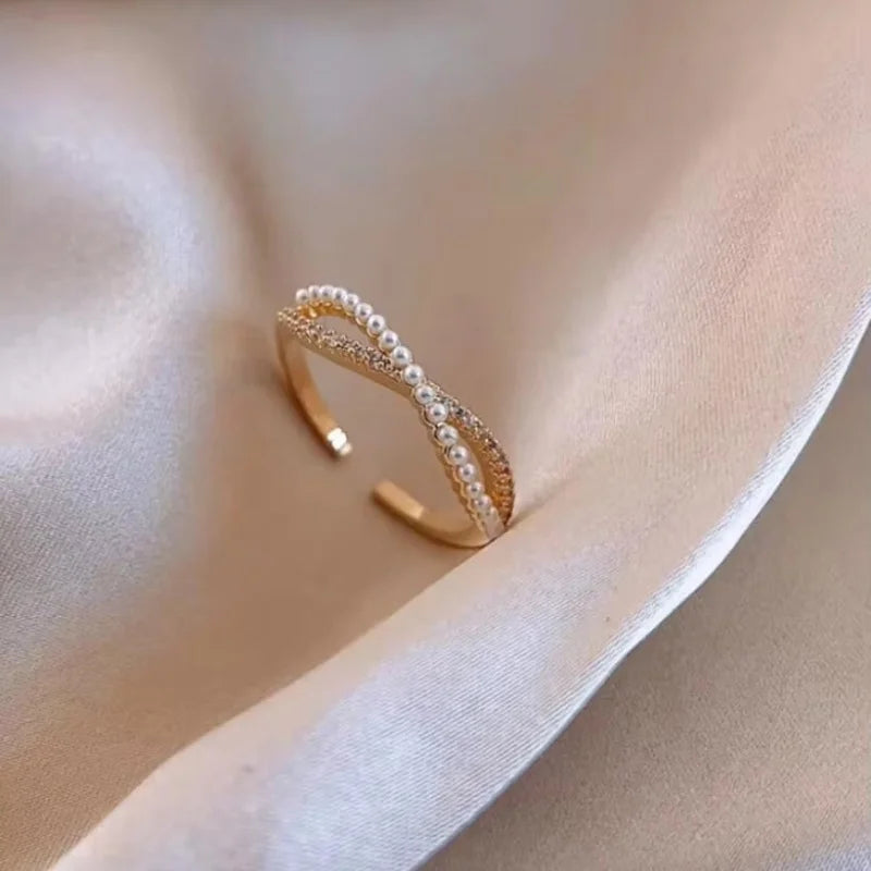 Bow Crystal Ring