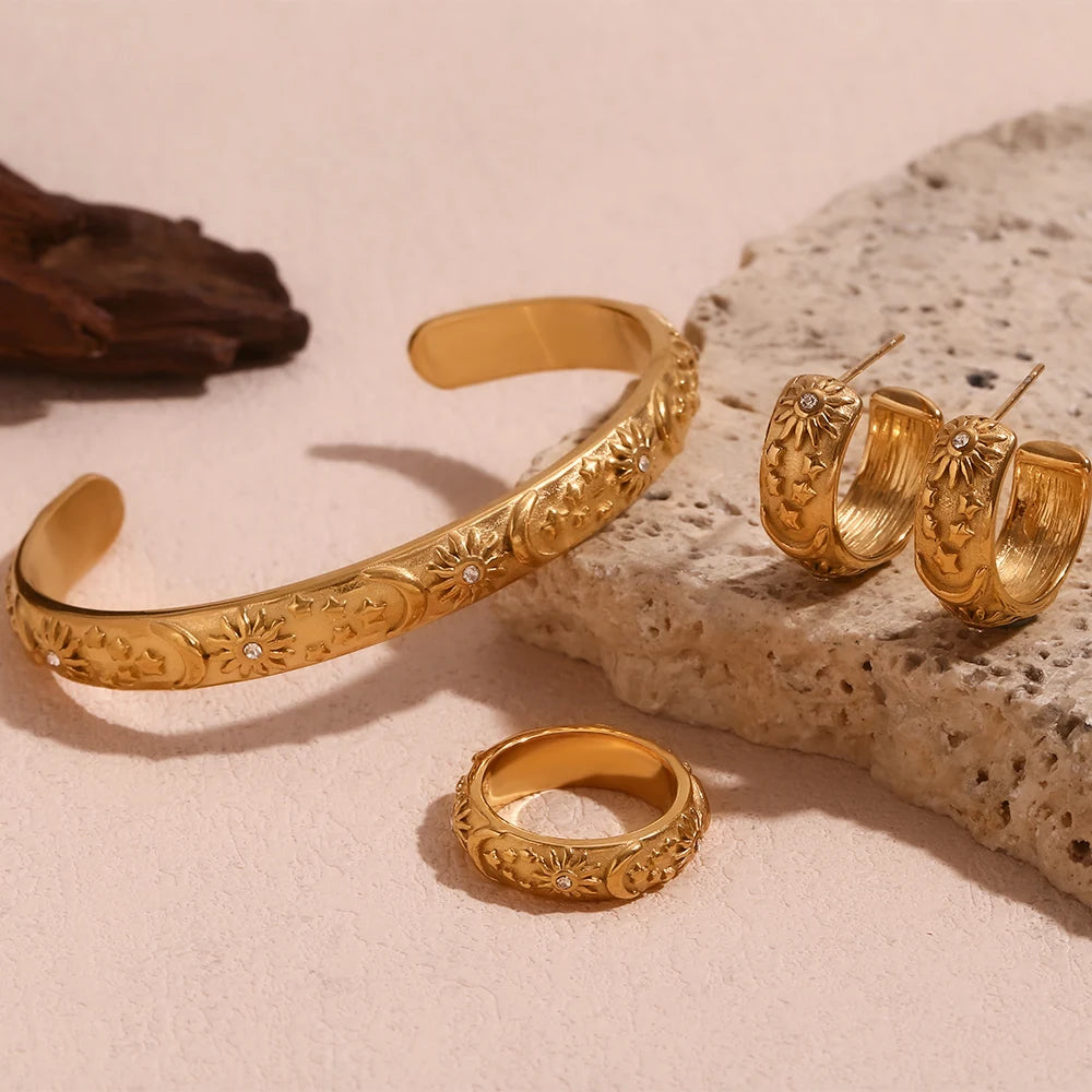 Royal Vintage Bangle