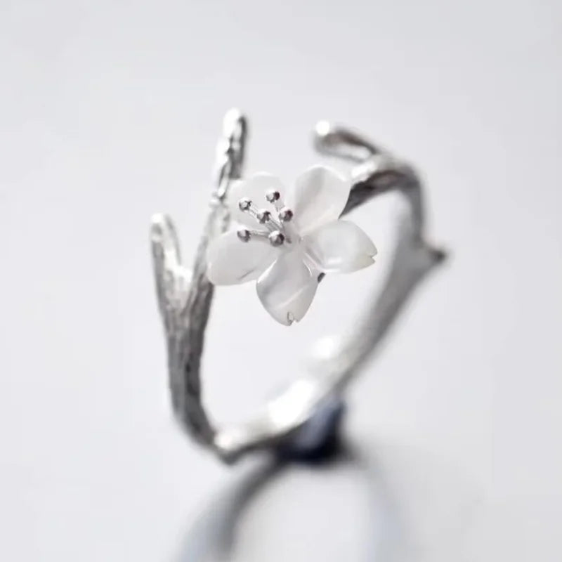 Bow Crystal Ring