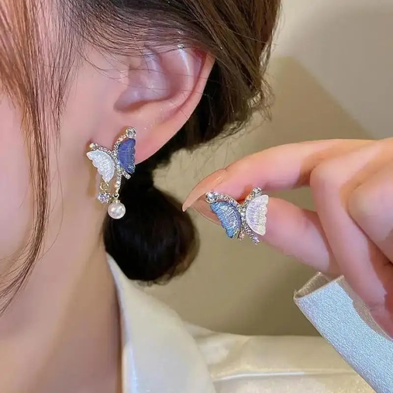Butterfly Pearl Earcuff