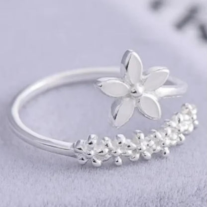 Bow Crystal Ring