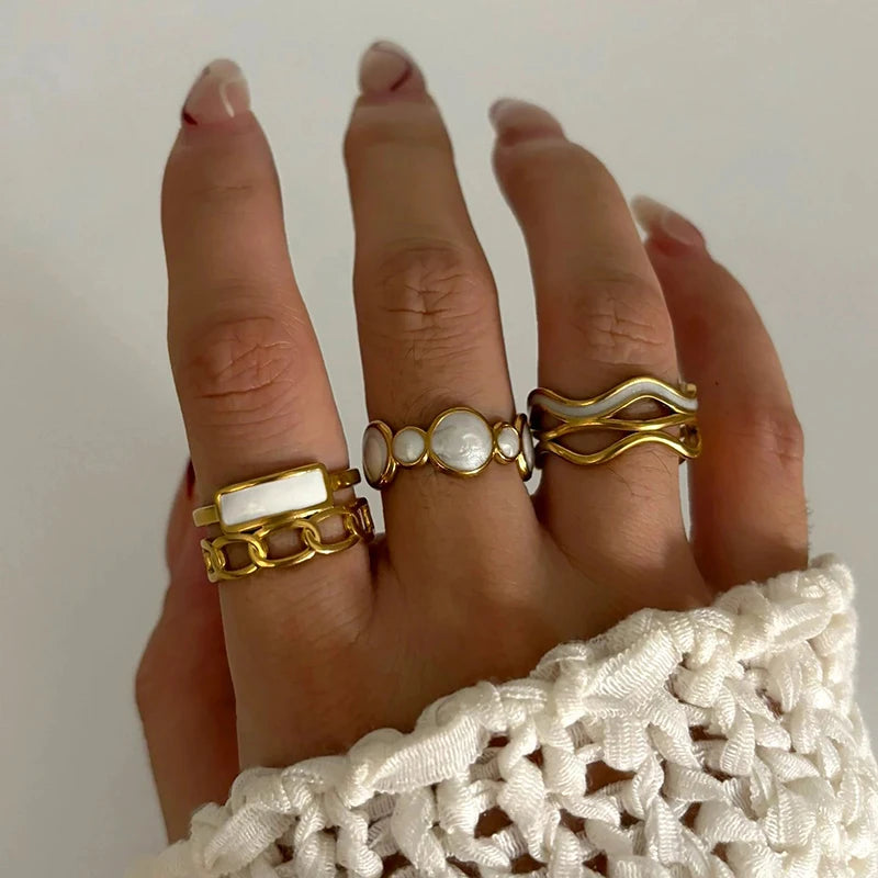 Sozi Pearl Ring