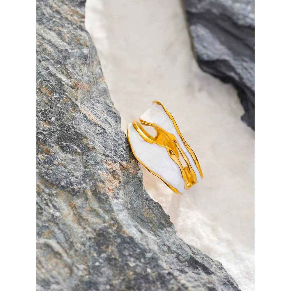 Luxe Pearl Ring